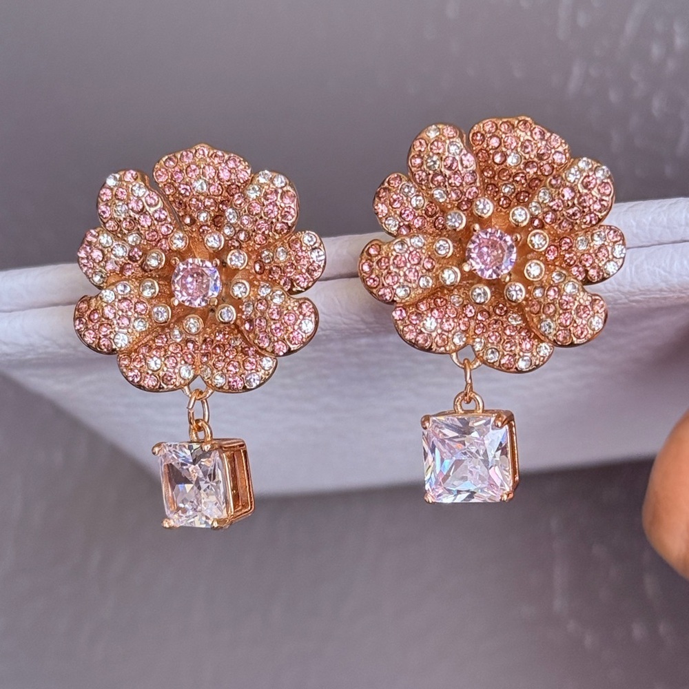 Swarovski Elegant Pink Earrings Flower drop crystal Rose gold tone - Picture 2 of 5